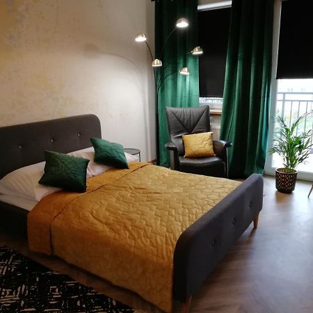 Gold Apartament Plock Bagian luar foto
